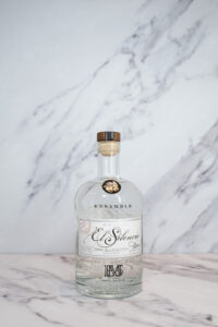 Image of a bottle of El Silencio Joven Ensamble