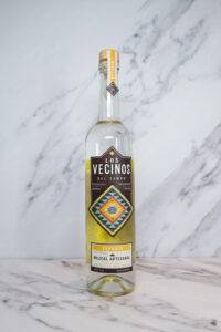 Image of a bottle of Los Vecinos del Campo Espadín